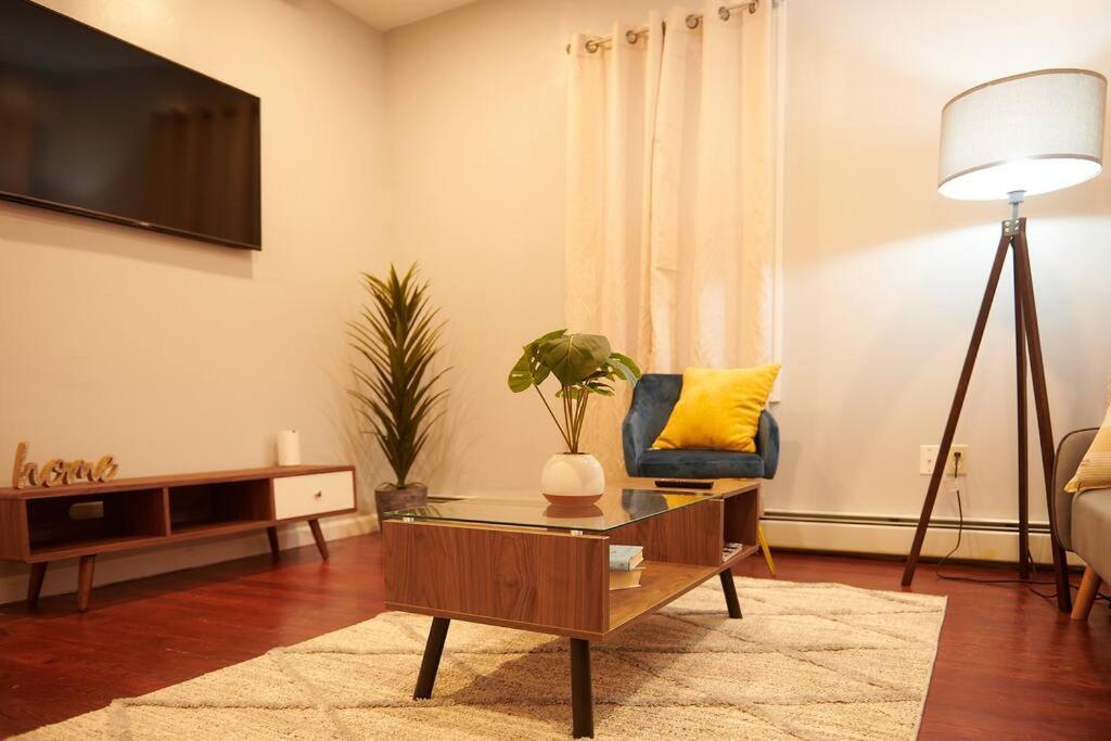 Cozy Apartment 2Nd 10Min Walk Downtown And City View Providence Eksteriør billede